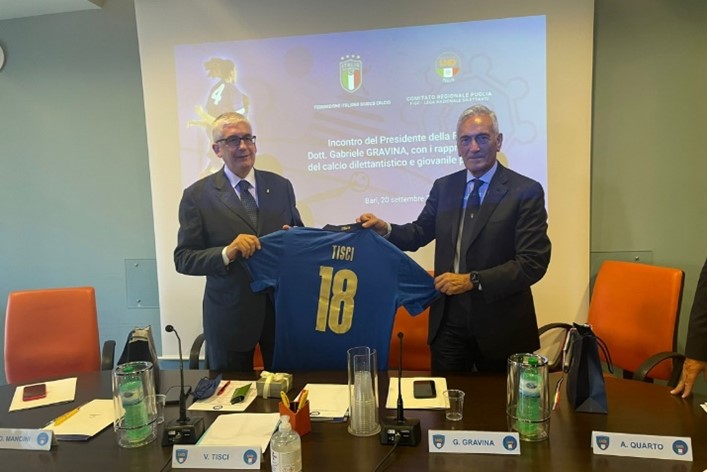 gravina tischi figc